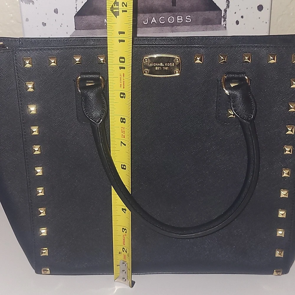 Michael Michael Kors Sandrine black saffiano leather gold stud LG to… - Picture 8 of 12